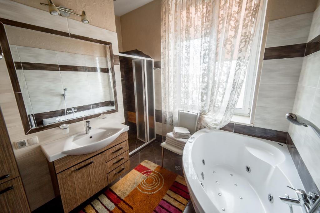 Отель Royal Apartments Minsk - фото №81