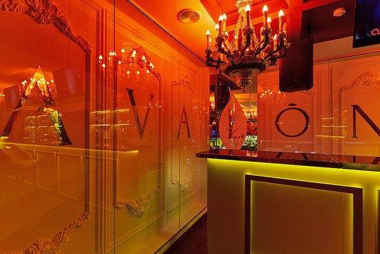 Ресторан Avalon Karaoke Party Bar - фото №7